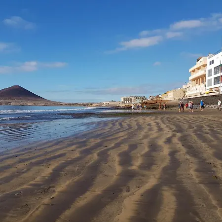 Alquilaencanarias-medano, Cabezo & Pool * El Medano (Tenerife)