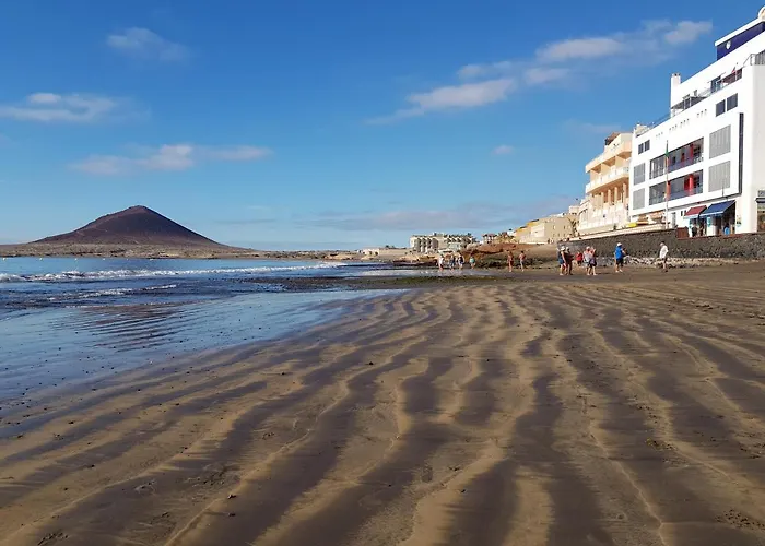 Alquilaencanarias-medano, Cabezo & Pool * El Médano